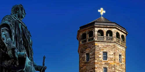 Turm-des-alten-Schlosses-(c)-Bayreut-de_BiB_Mike-Schwalbach